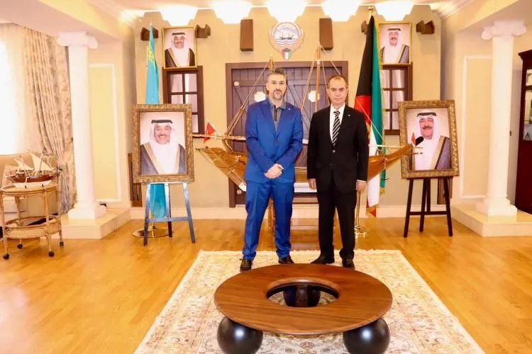 السفير أبو زيد يؤكد تضامن فلسطين مع الكويت