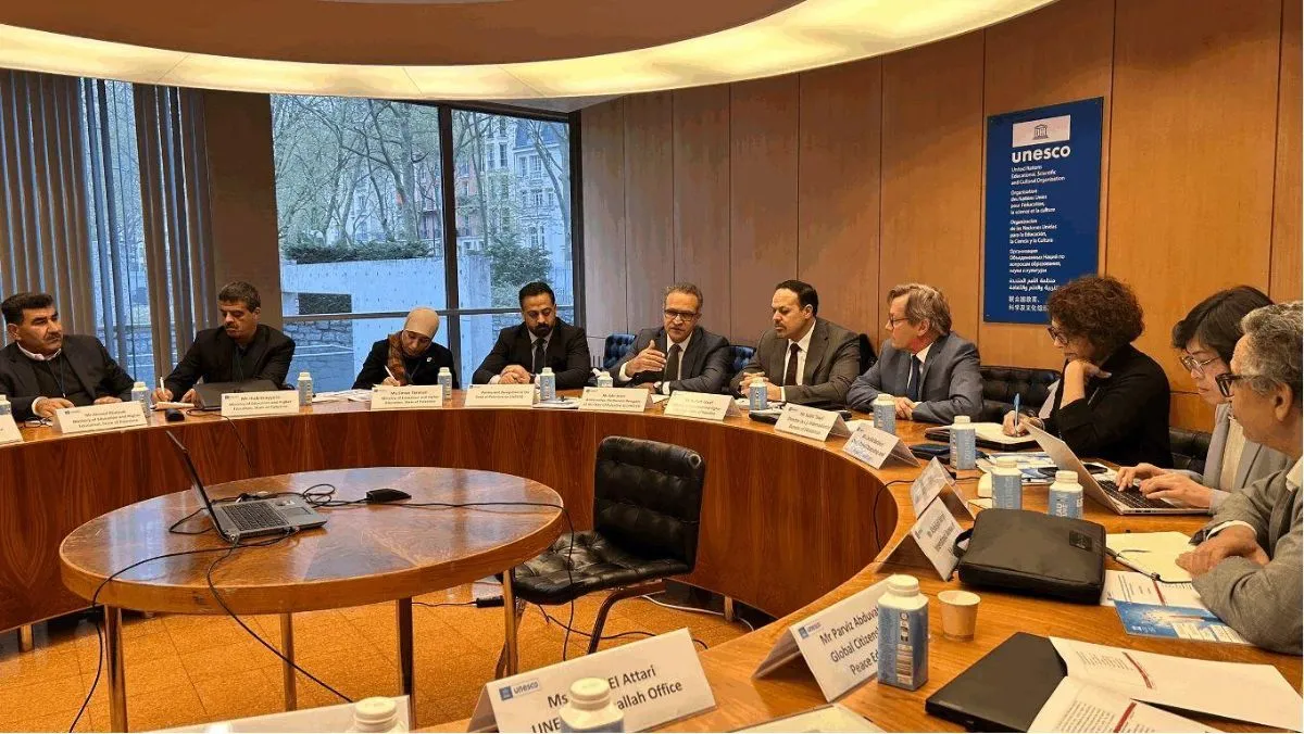 فلسطين واليونسكو تبحثان تطوير المناهج الدراسية وتعزيز القدرات الوطنية