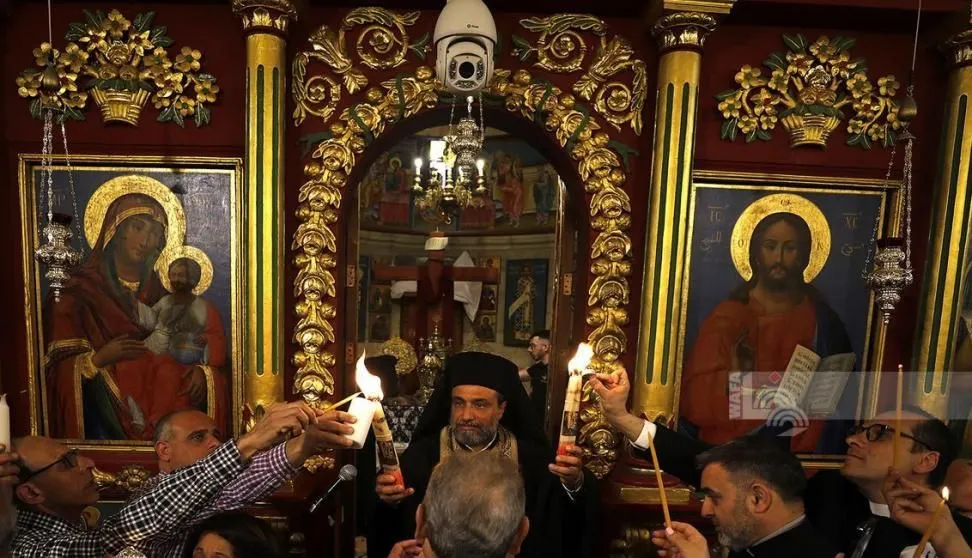 إحياء "سبت النور" في كنائس فلسطين