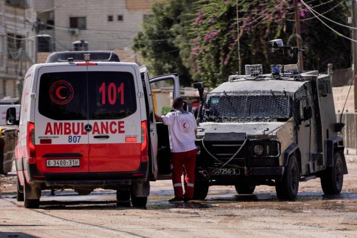 الهلال الأحمر: نقل مصاب من جنين بعد فقدان الاتصال به لـ19 يوما | شبكة يافا الإخبارية